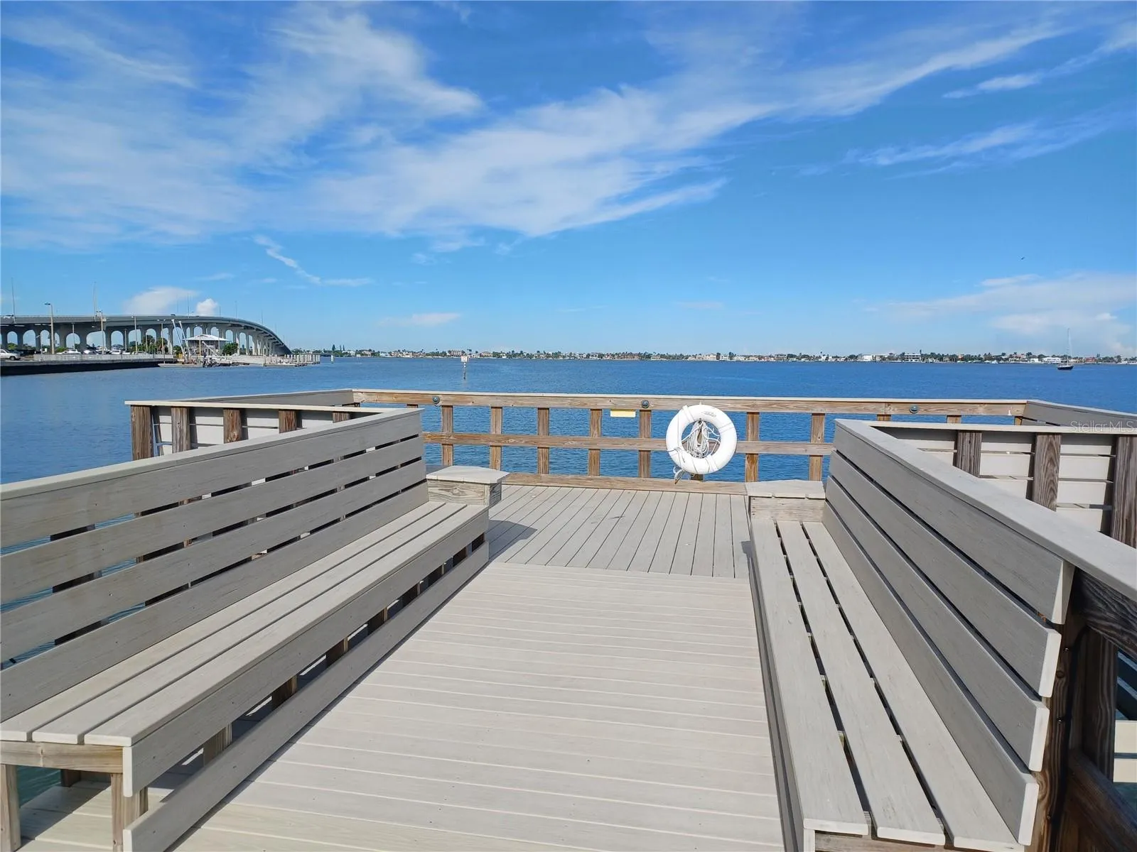 Dock