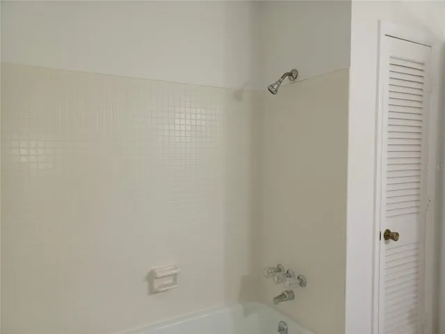 2nd bath shower