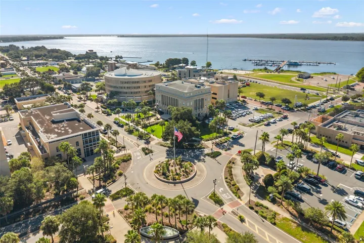 Downtown Tavares, Lake Dora, Tavares Marina