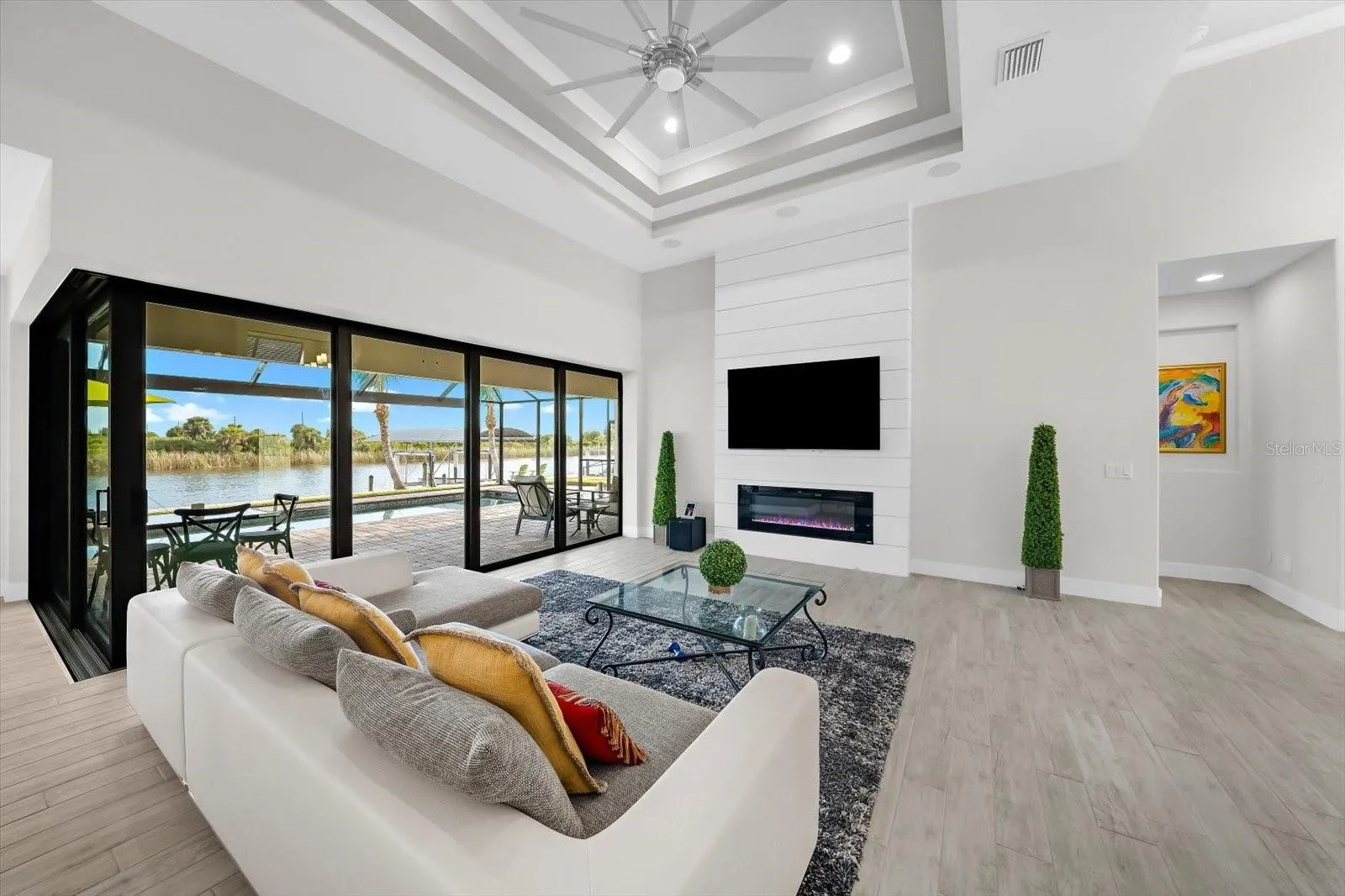 Seamless Indoor-Outdoor Living