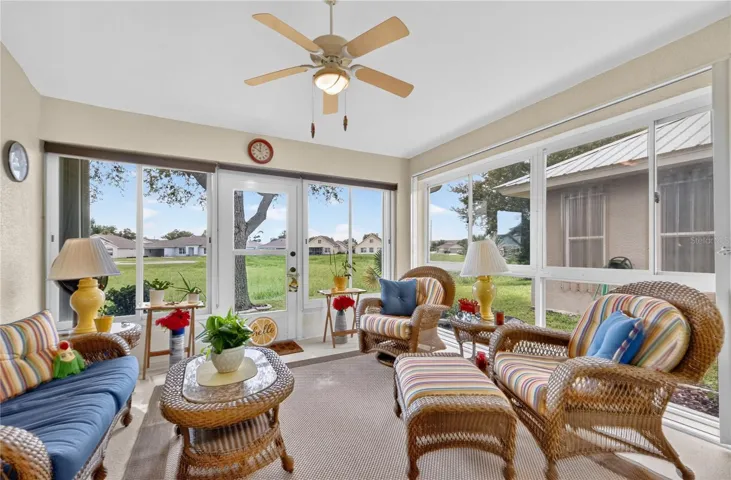 Covered Lanai/Den