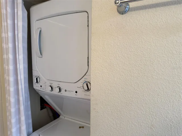 washer/ dryer