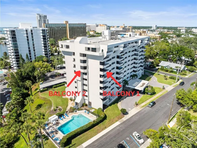 2 balconies