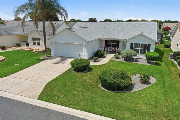 Welcome Home to this 3 Bedroom 2 Bath 1,392 sqft Home with 2017 Yamaha Golf Cart.