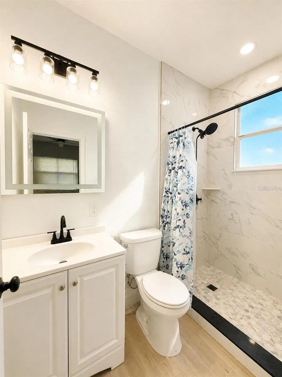 AUD 2 Bathroom