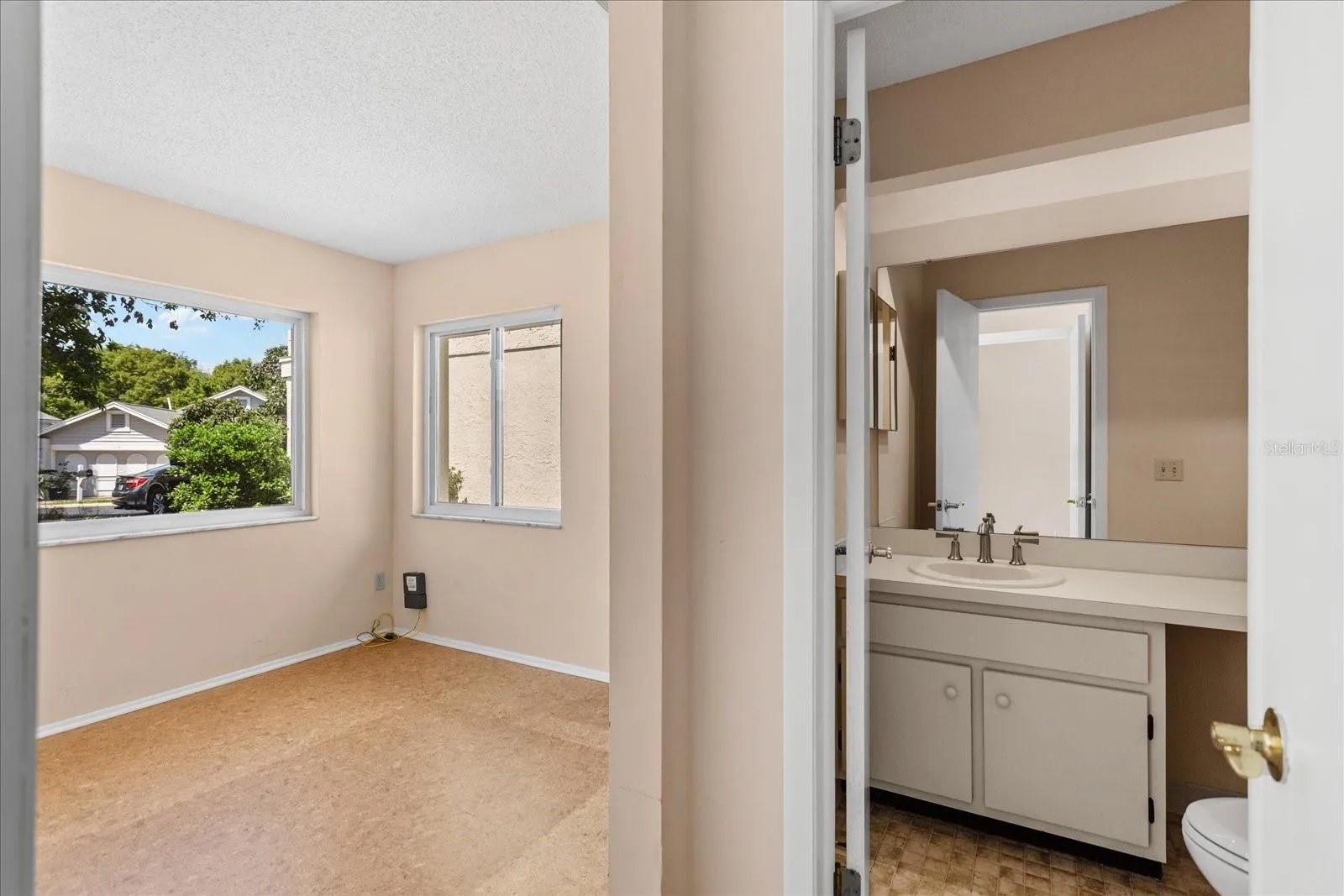 3rd Bedroom/Office/half bath