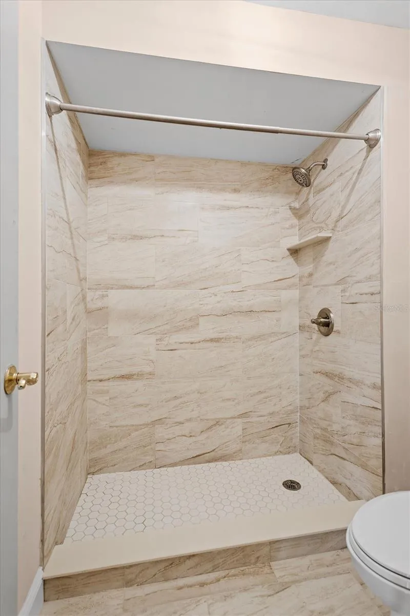 2nd Bedroom shower