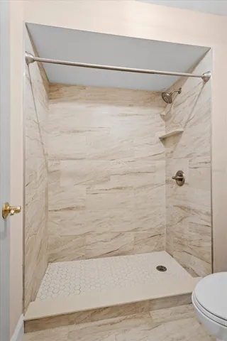 2nd Bedroom shower