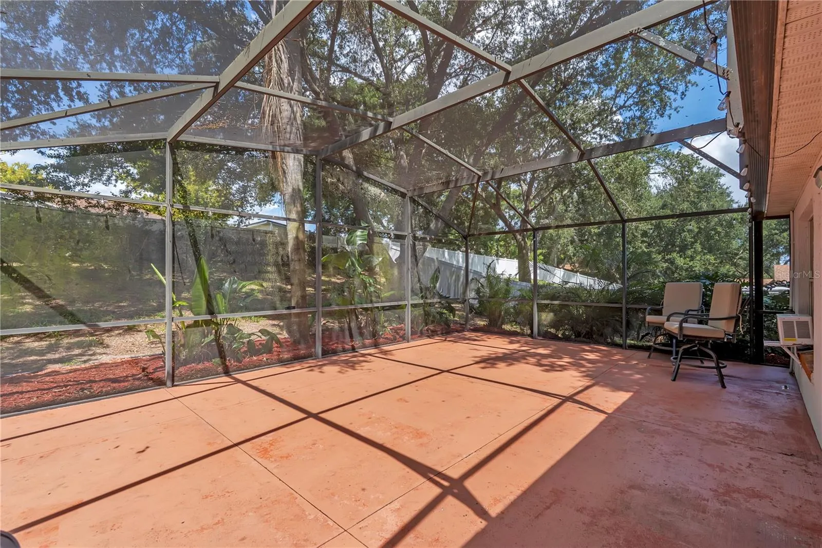 Large Screen Enclosed Patio
