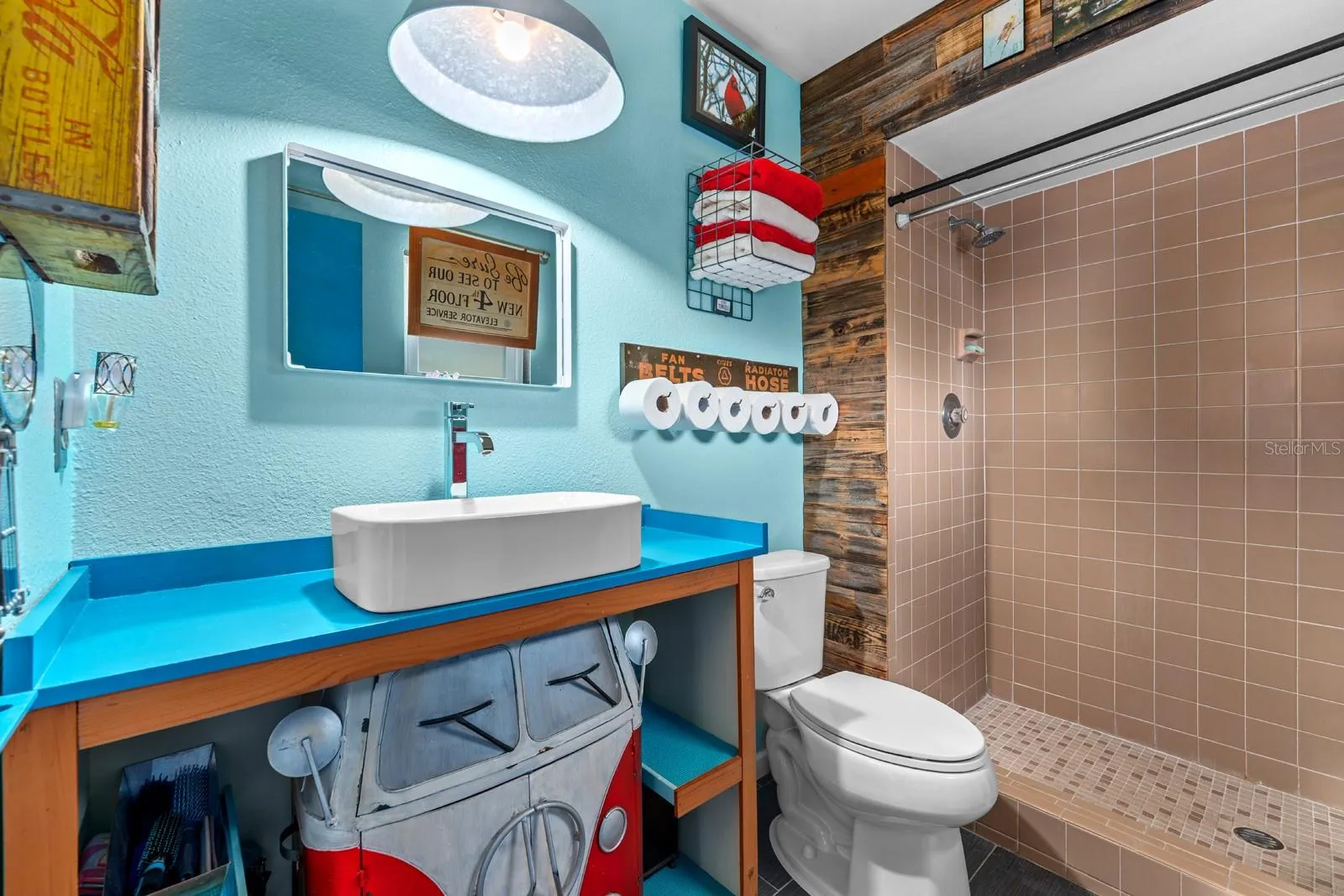 Primary en-suite