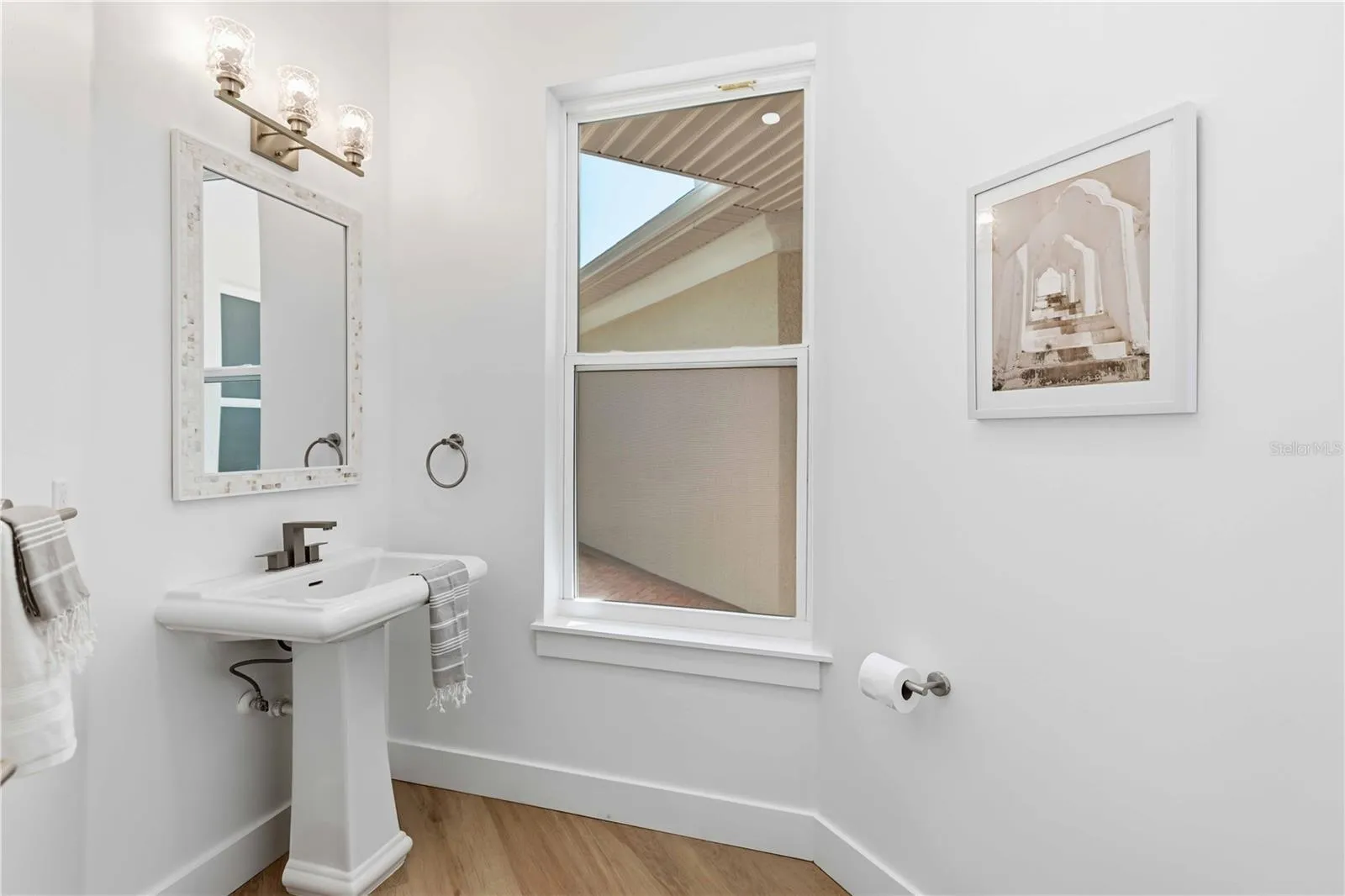 1/2 bath