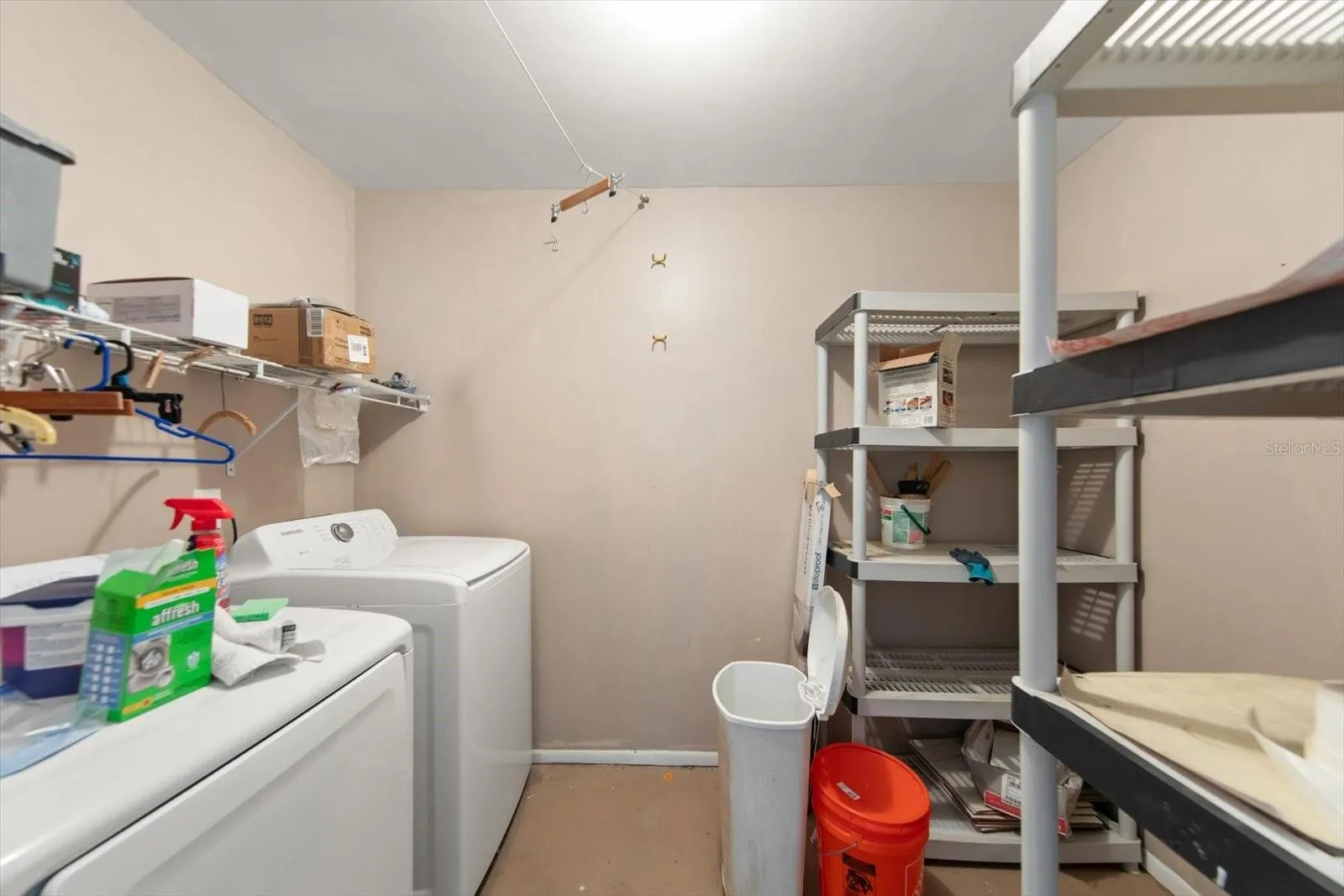 LAUNDRY ROOM OFF SCREENED PATIO