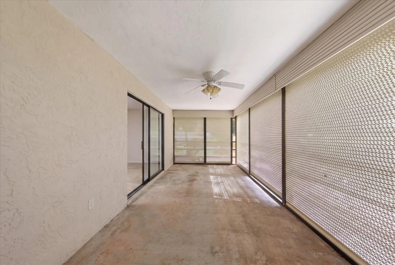 SCREENED PATIO