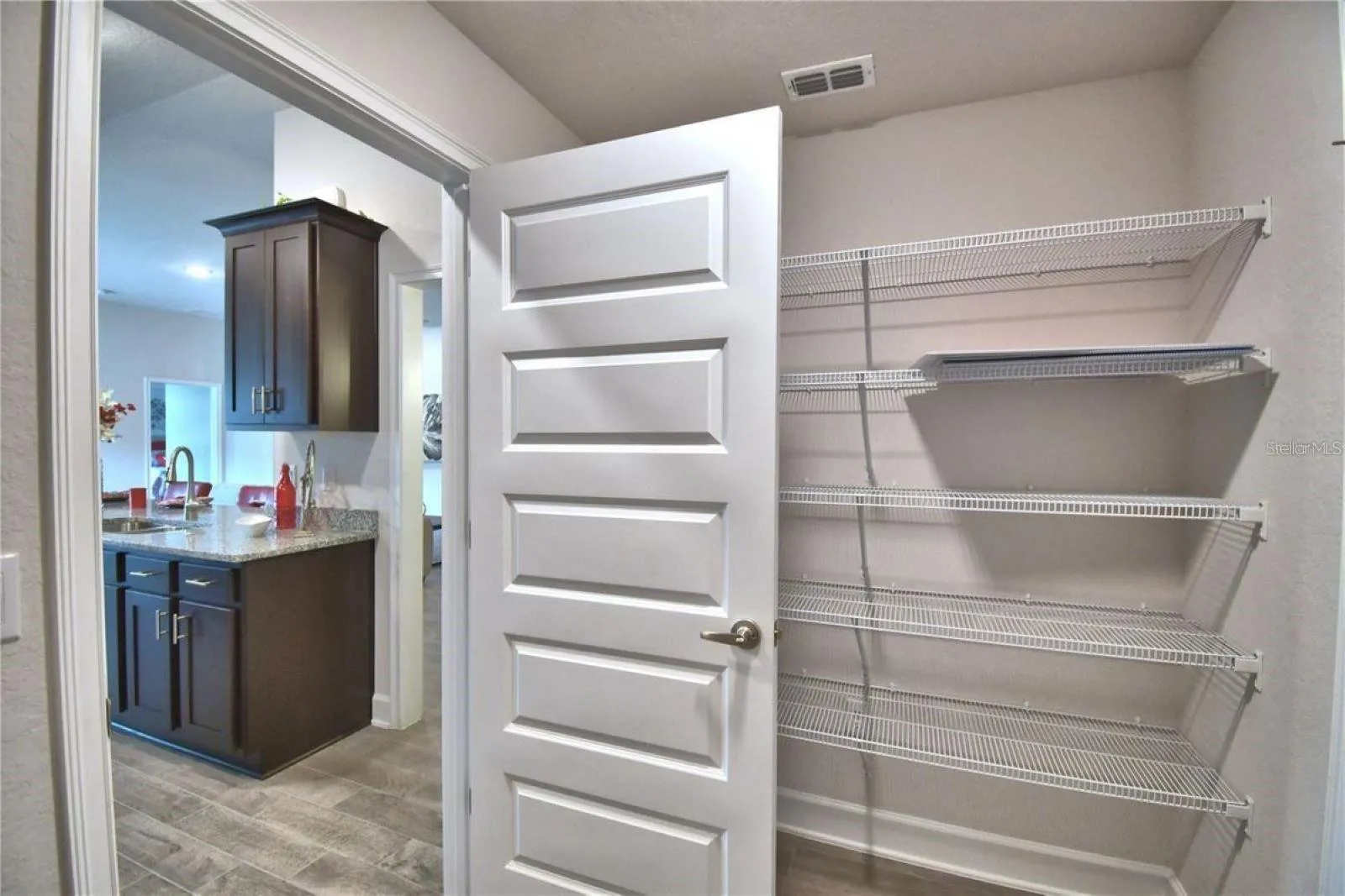 Similar home with same floorplan. Colors and options may vary.