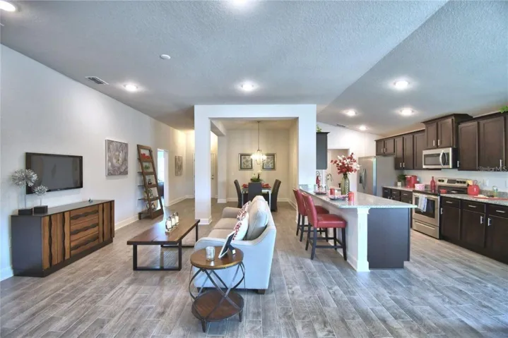 Similar home with same floorplan. Colors and options may vary.