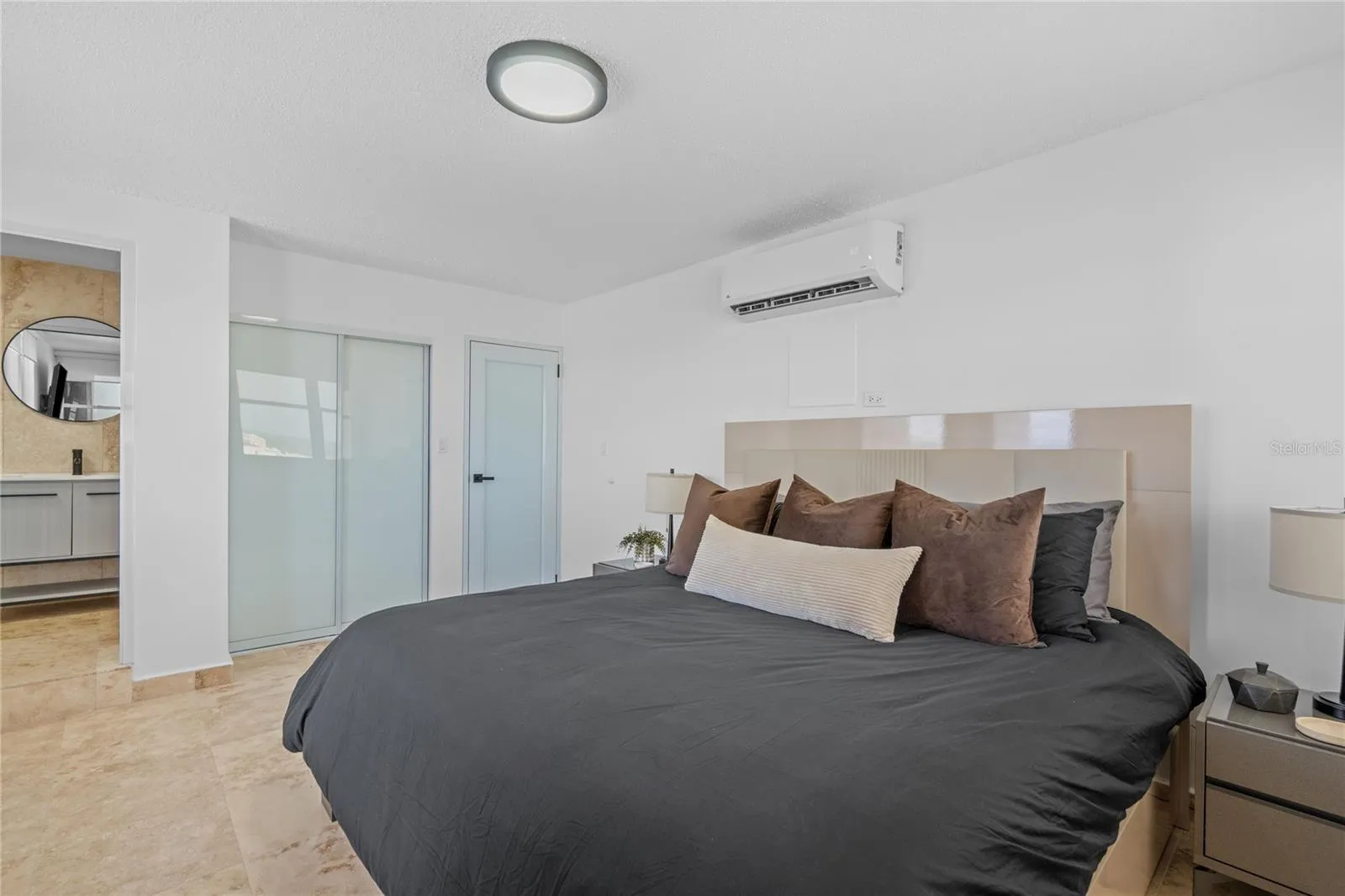 Coral Beach PH - Primary Bedroom