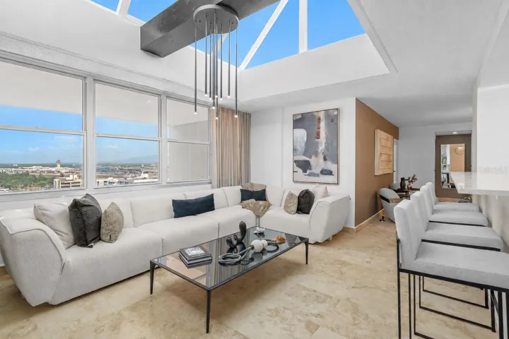 Coral Beach PH - Living Area