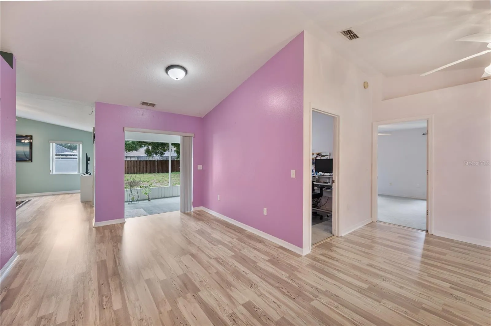 "Flex Space" or Dining room