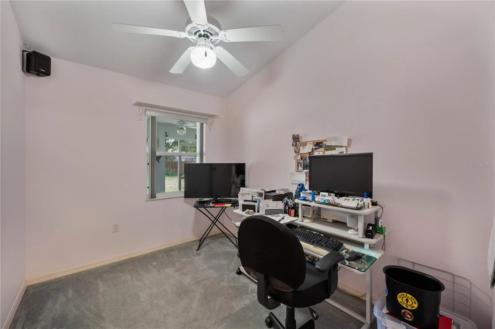 Office / Den just off the Primary!