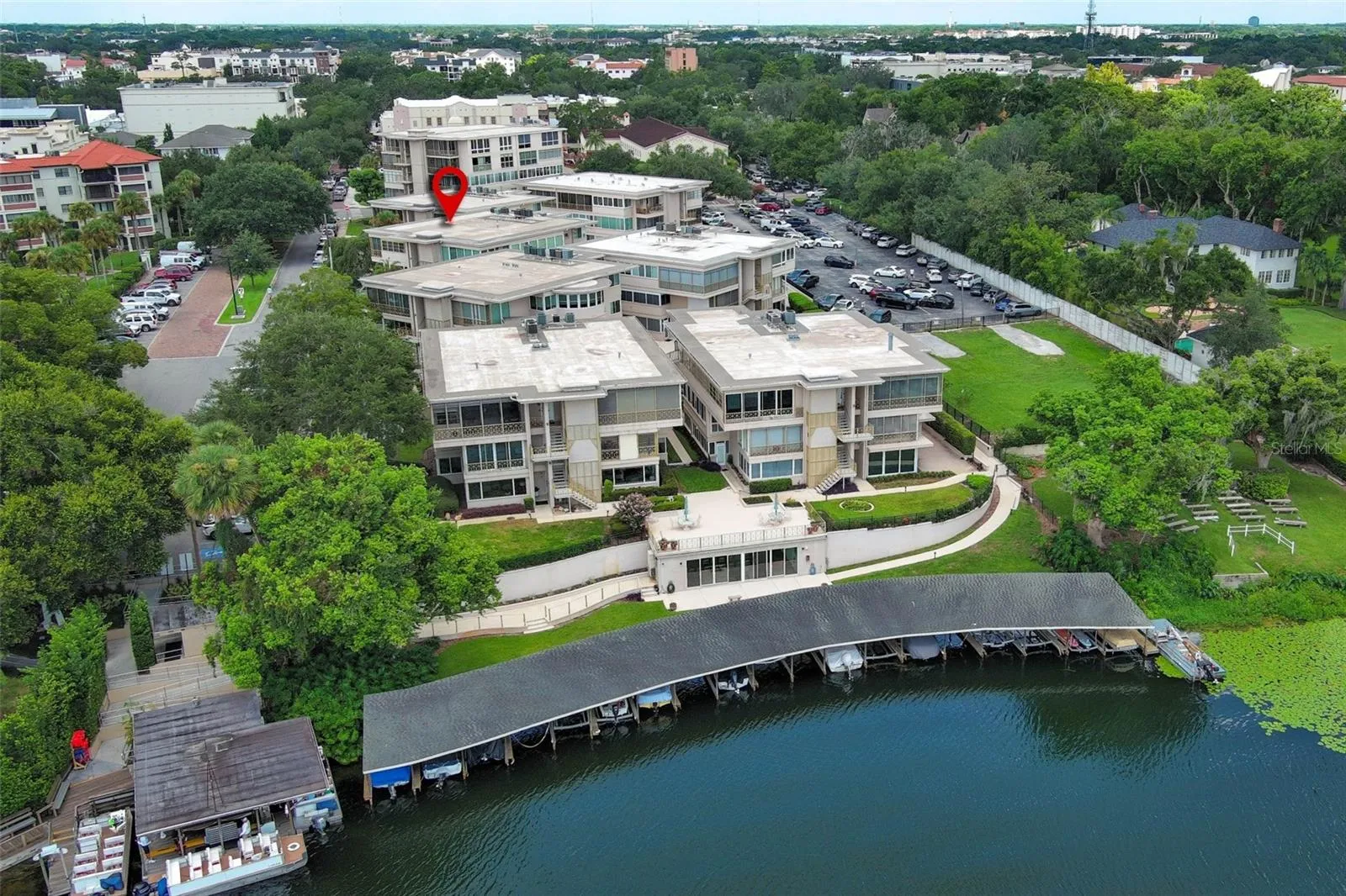Steps from Lake Osceola &amp; WP Boat Tour