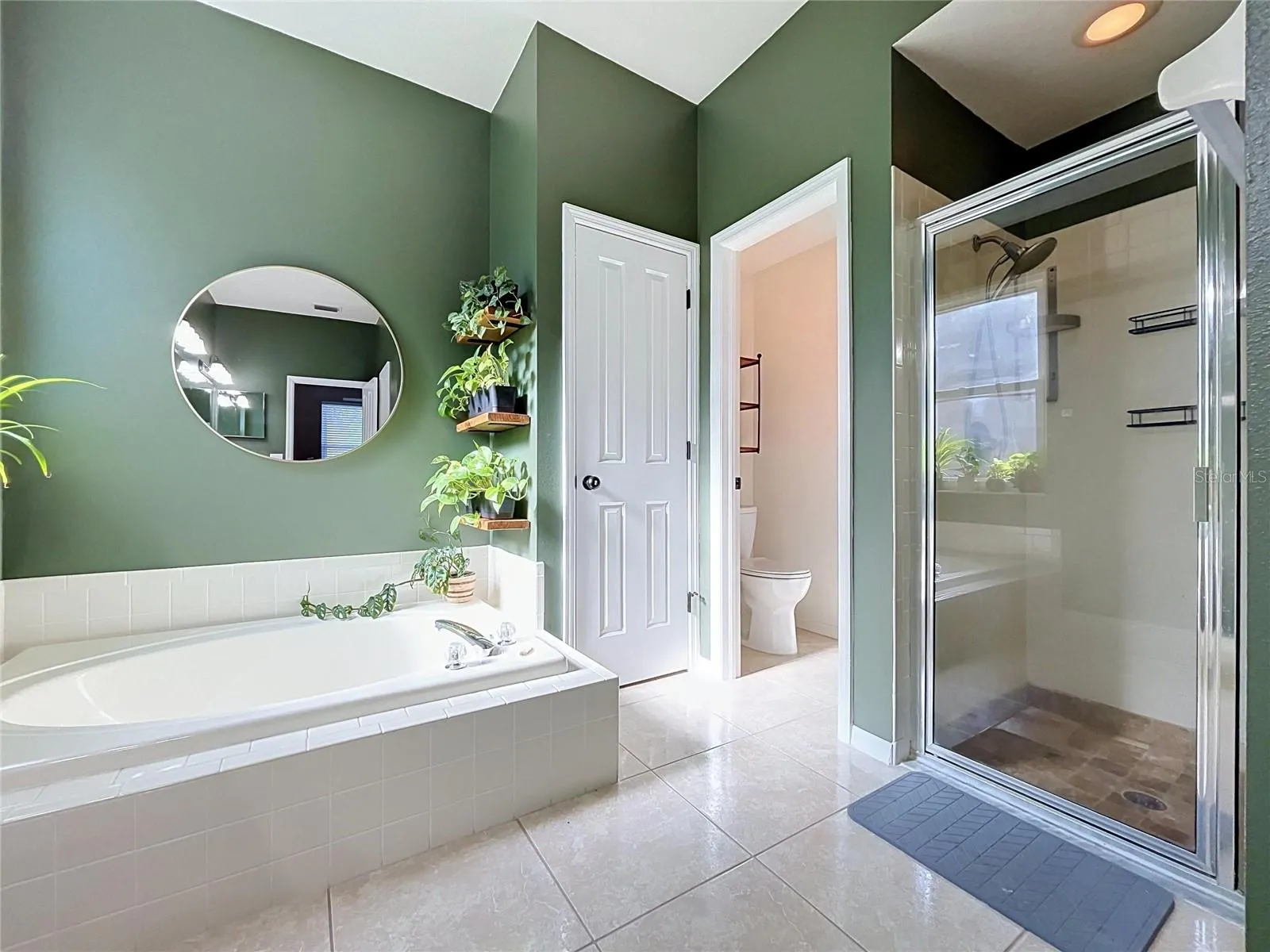 En-Suite Primary Bathroom