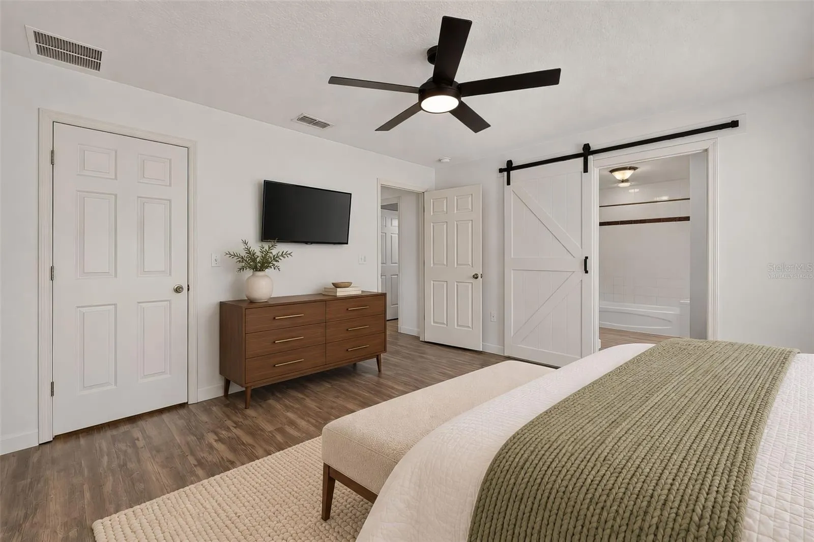 primary bedroom Virtually Staged