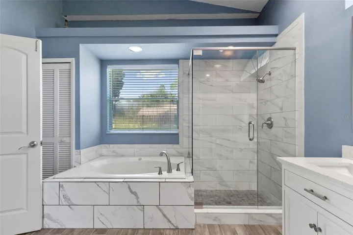 Ensuite primary bathroom