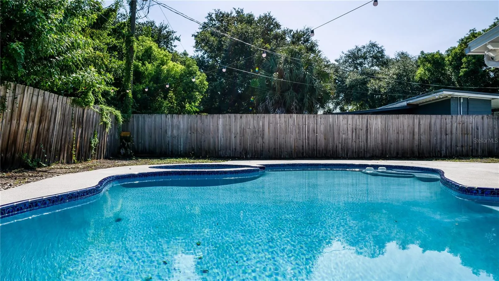 Pool 2