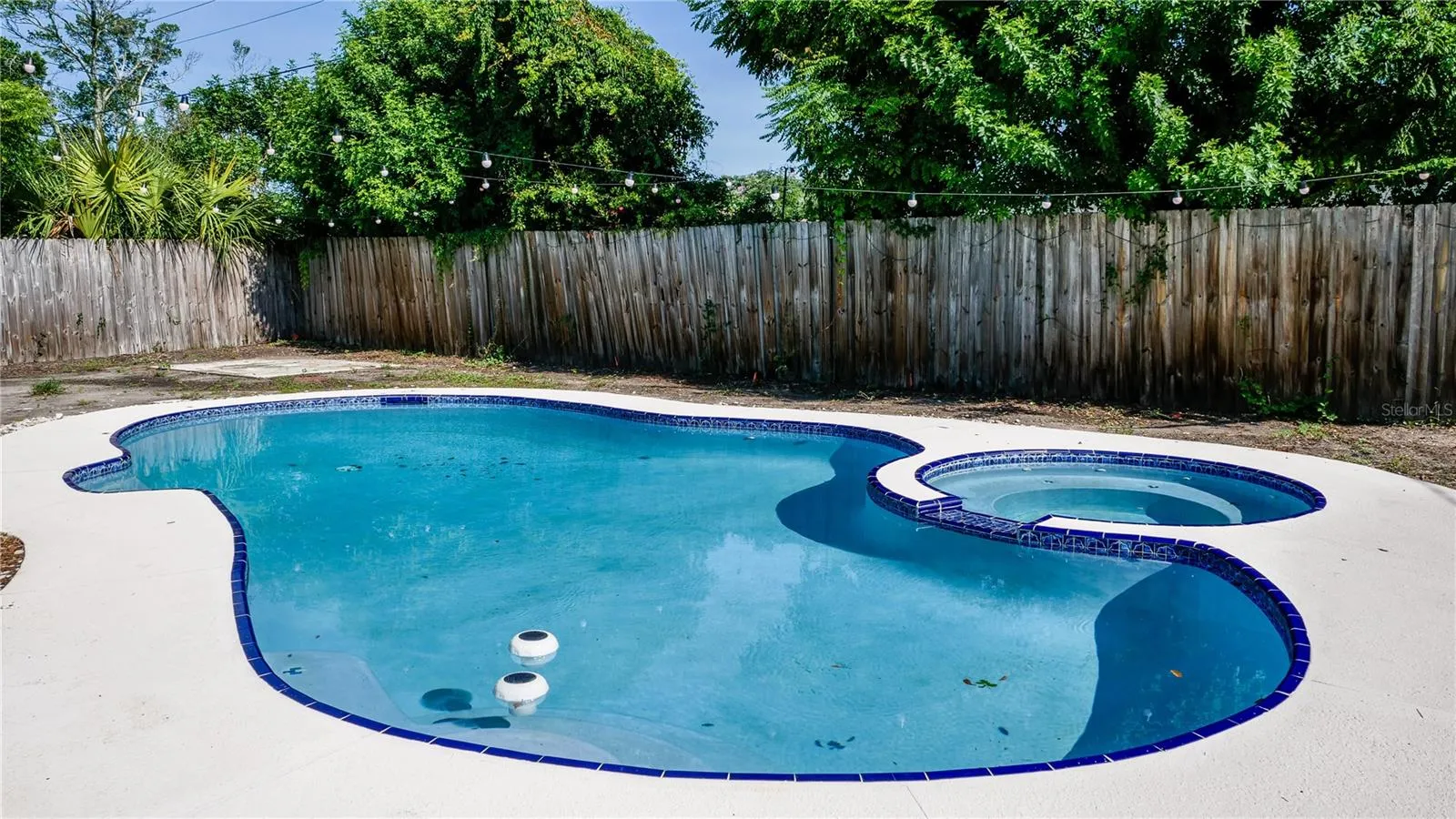 Pool 4