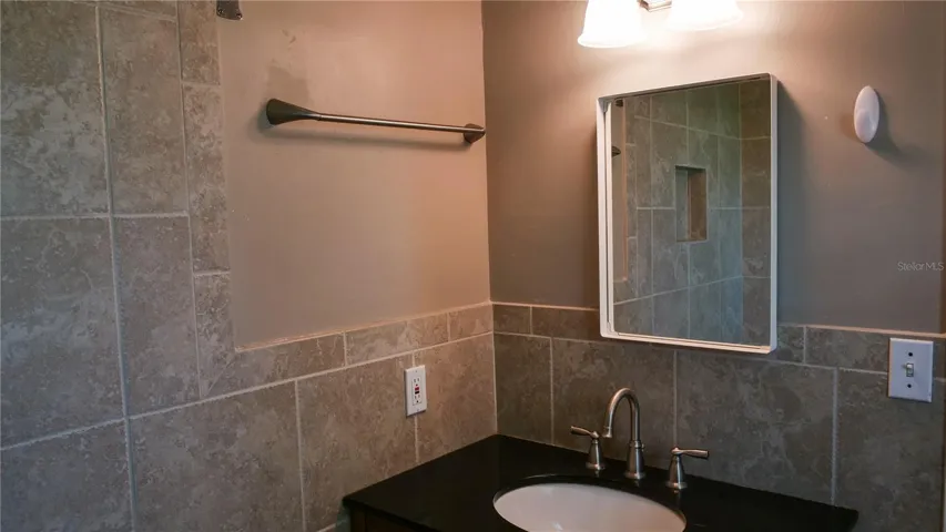 Bathroom 3 - 2