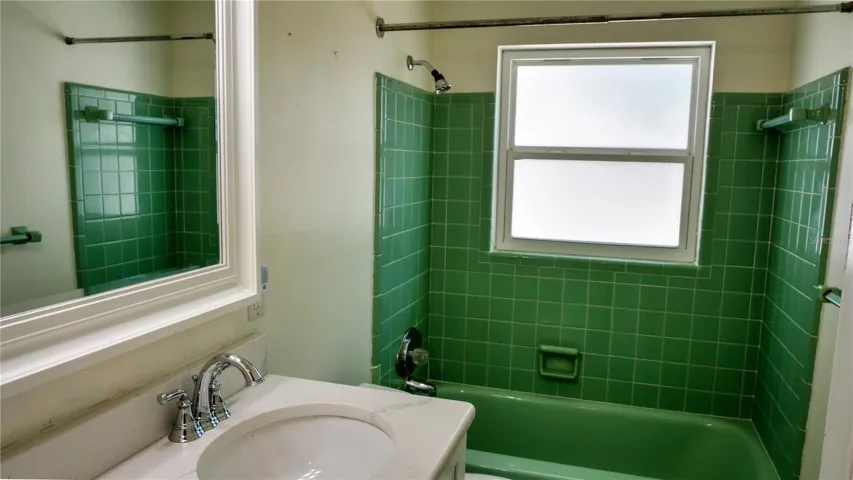 Bathroom 2 - 5