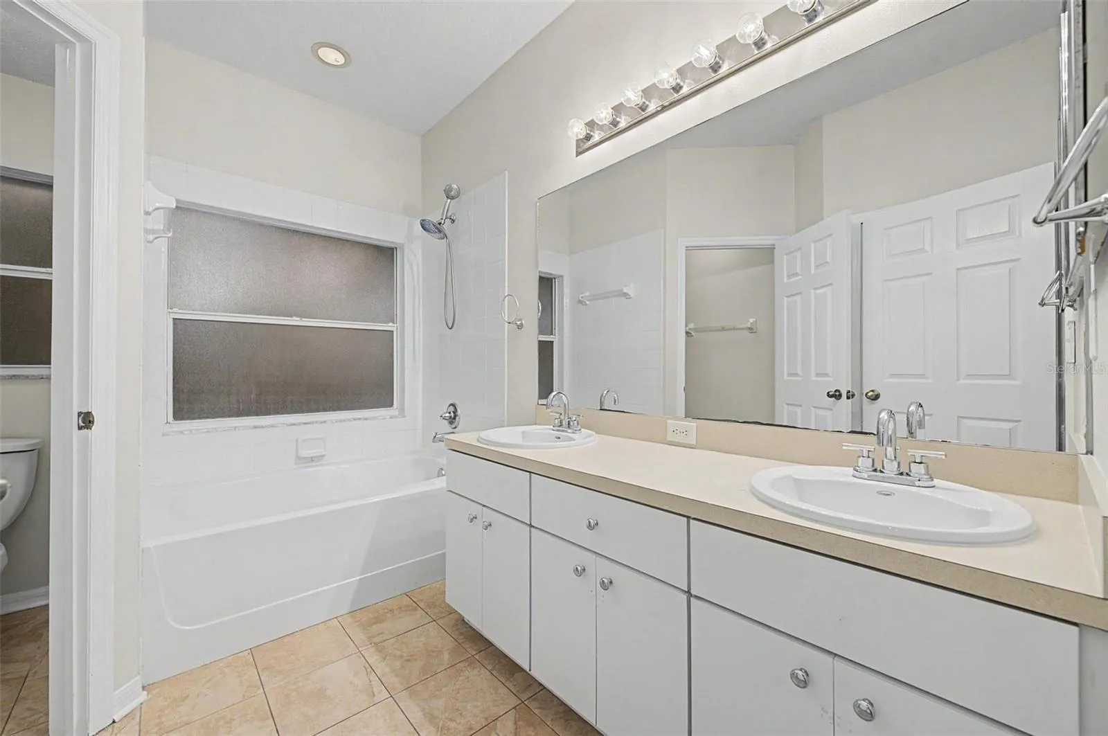 Primary bath