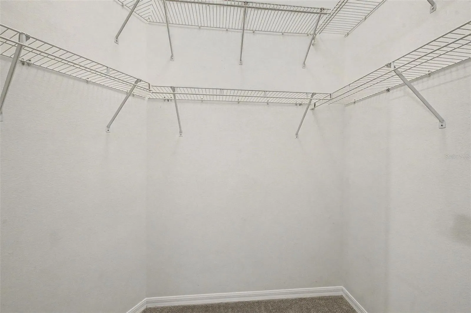 Bed 4 closet