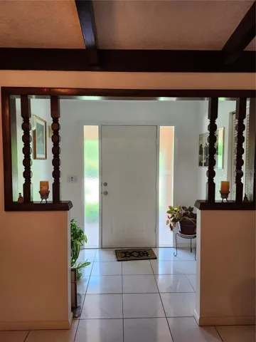FRONT ENTRYWAY