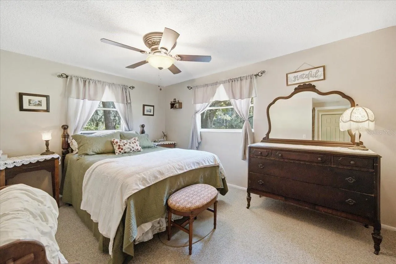 2nd  Bedroom
