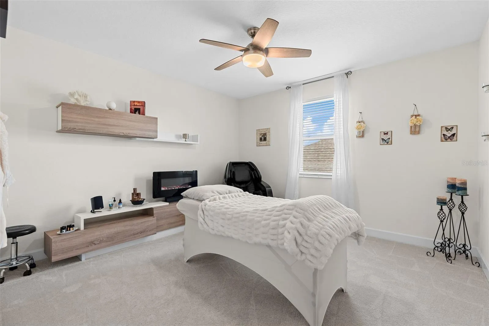 Second floor guest bedroom.
