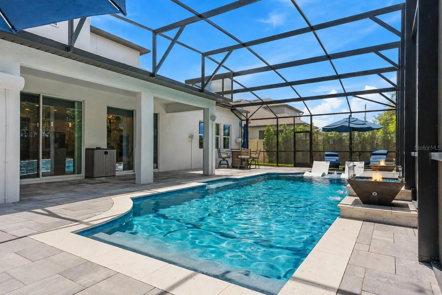 Perfect for indoor/outdoor Florida living year-round.