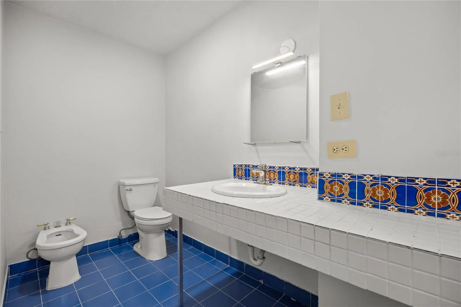 Bathroom Bathroom