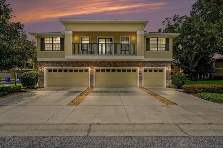 5520 Kinglethill Dr, Lithia FL 33547 - Front