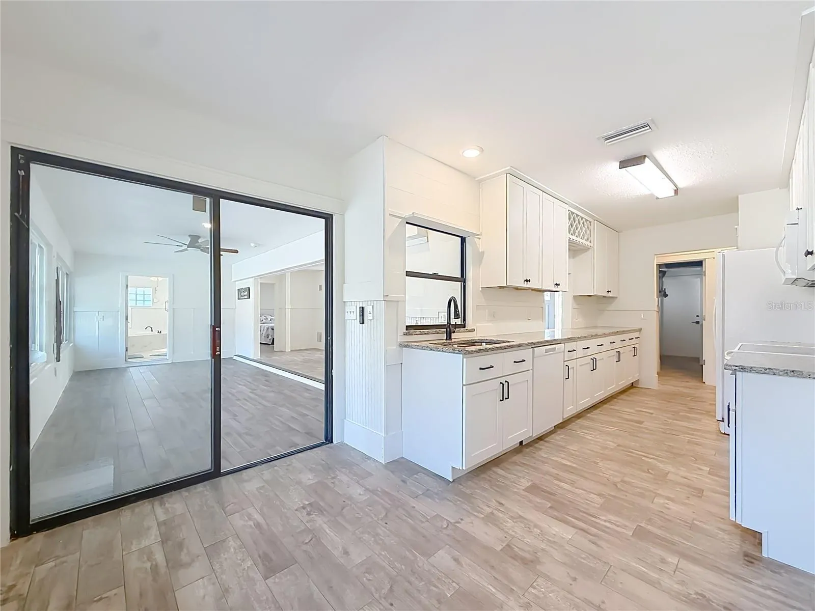 Kitchen and Breakfast Nook