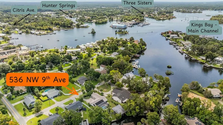 Perfectly located for quick access to the Main Channel out to the Gulf, to Hunter Springs, Kings Bay and Three Sisters!  Plus, only a quick walk to all the restaurants, coffee shops and boutiques in downtown Crystal River!