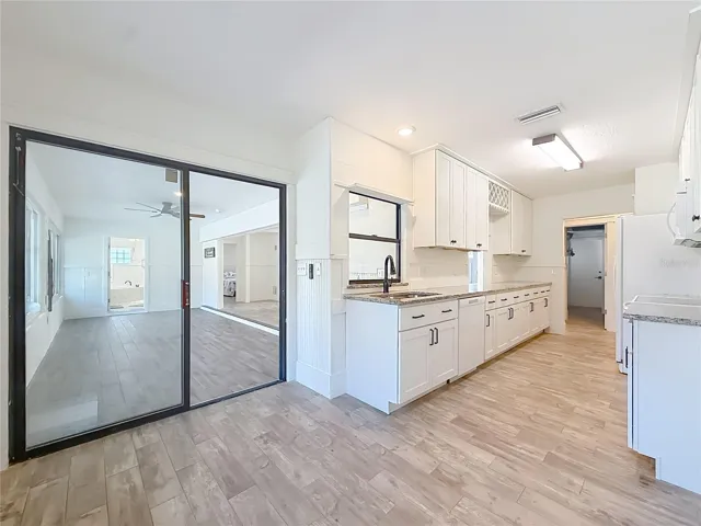 Kitchen and Breakfast Nook