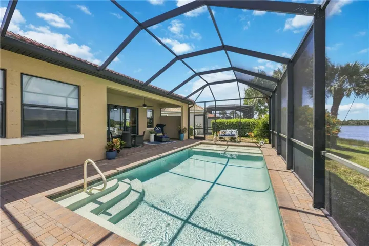 he pool overlooks water and Greenbelt -  no one can ever build there.