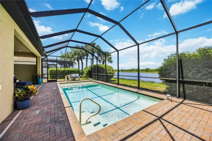 he pool overlooks water and Greenbelt -  no one can ever build there.