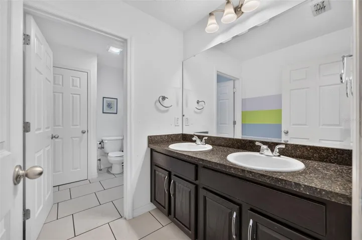 Primary En Suite