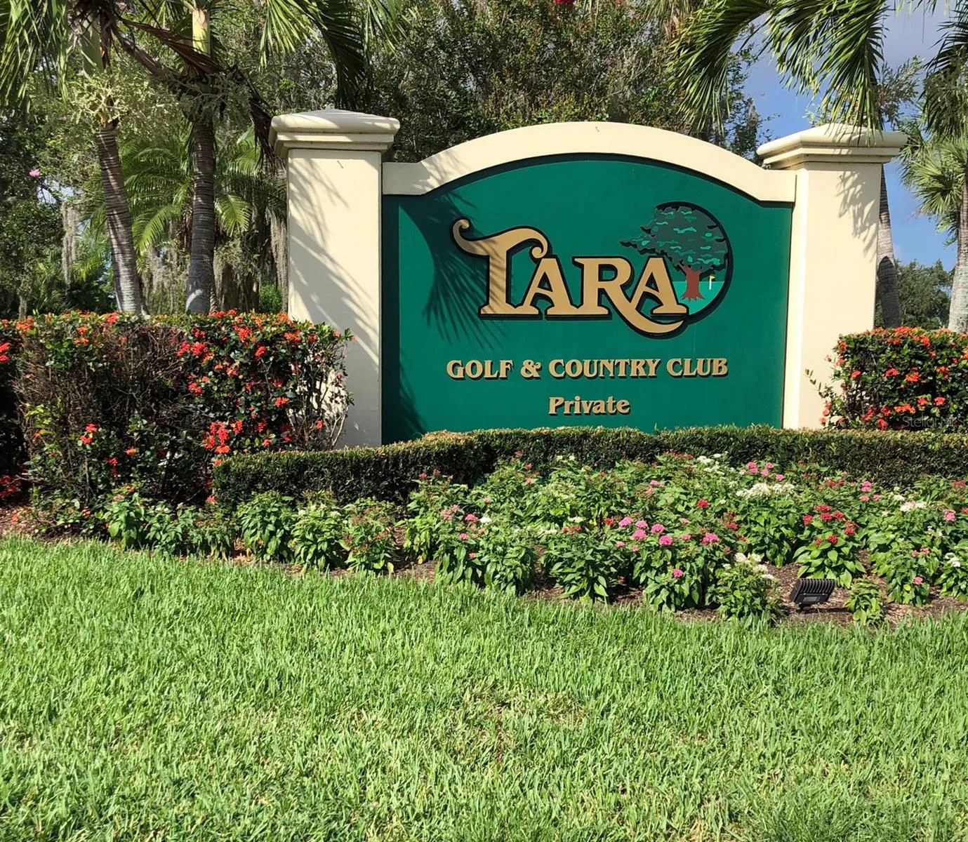 Deeded with the property is a Class A Golf Membershipp in the private Tara Golf and Country Club