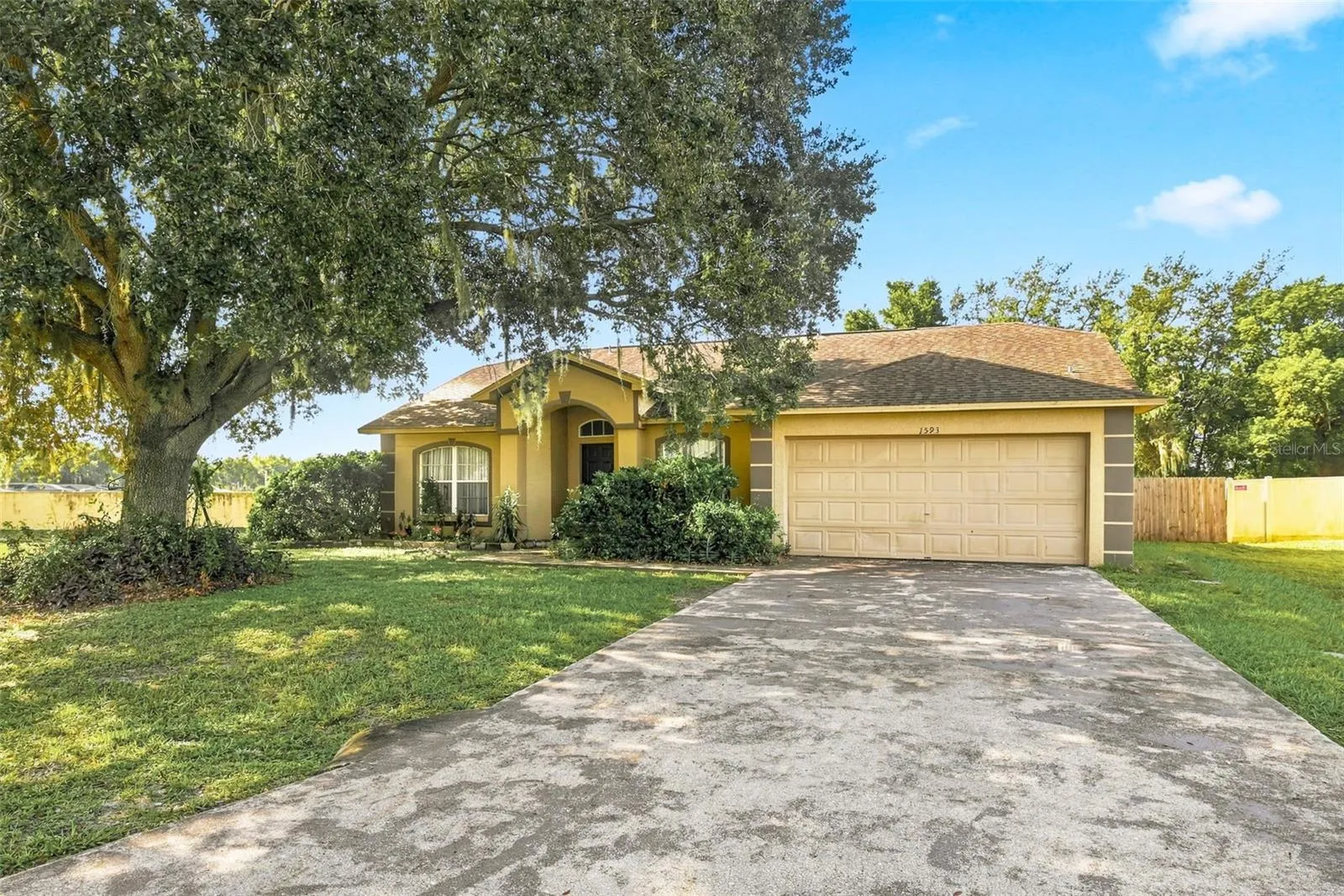 1593 Watson Oaks Ct, Lakeland, Florida 33809 — photo 2