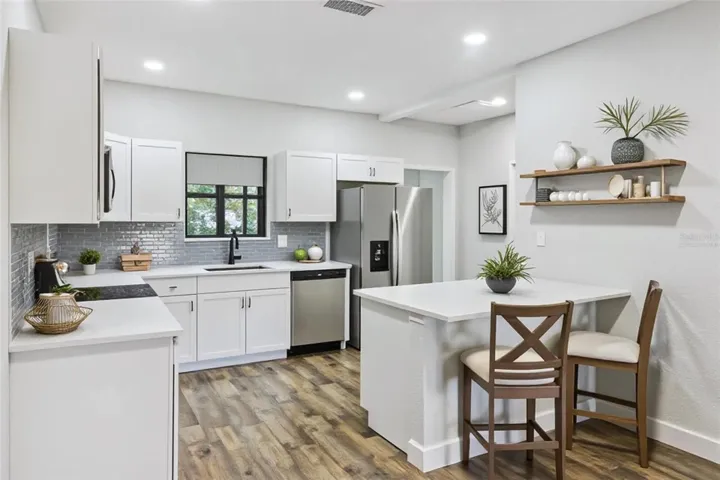 Virtually staged gourmet kitchen