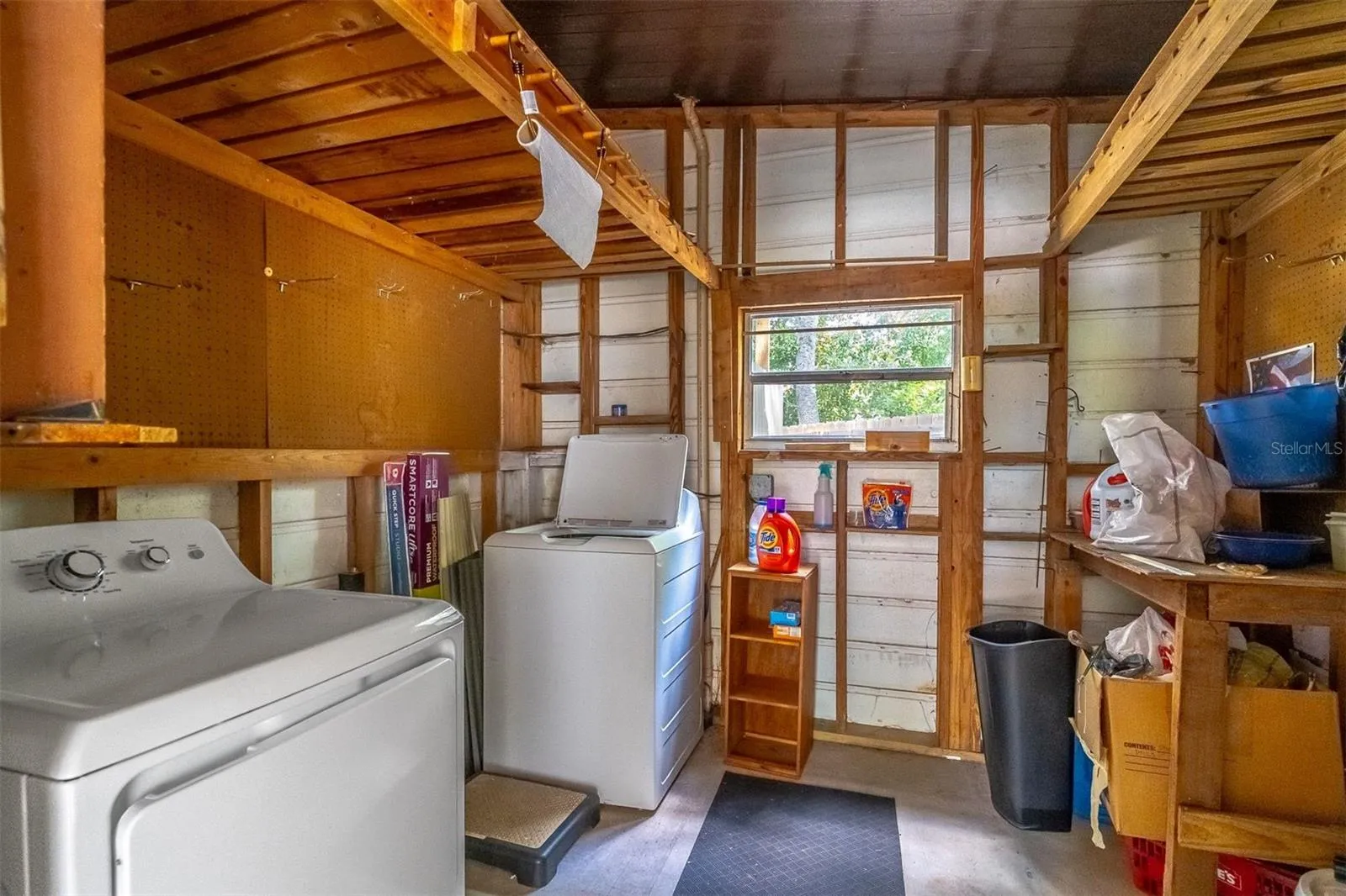 Storage/laundry room