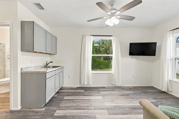 MIL Kitchen